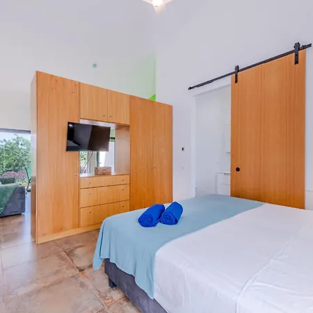 Sunny Hill-5 By Interhome Murtais